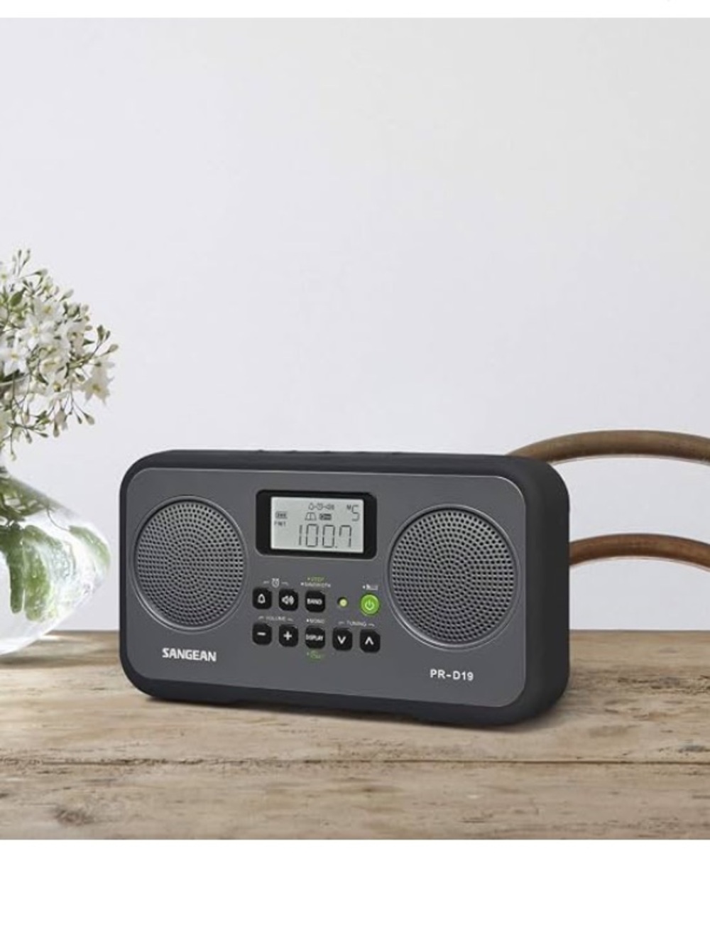 NEW in box Sangean PR-D19BK FM Stereo/AM Digital Tuning Portable Radio w Bumper